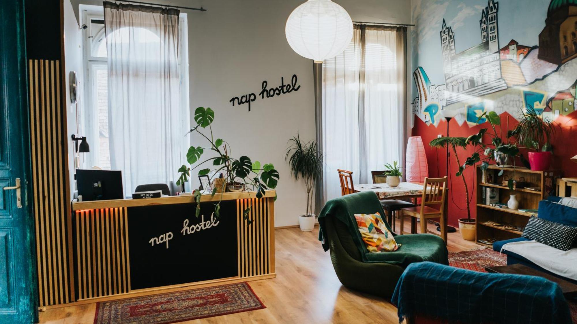 Nap Hostel Pécs Exterior foto